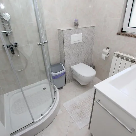 Apartman Beeindruckendes Nur 10 Gehminuten Zum Von Mit Grill *