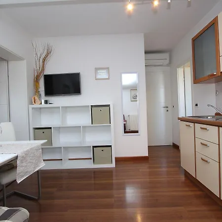 Beeindruckendes Nur 10 Gehminuten Zum Von Mit Grill Apartman