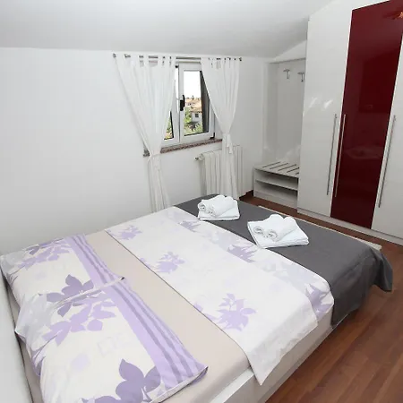 Apartman Beeindruckendes Nur 10 Gehminuten Zum Von Mit Grill *